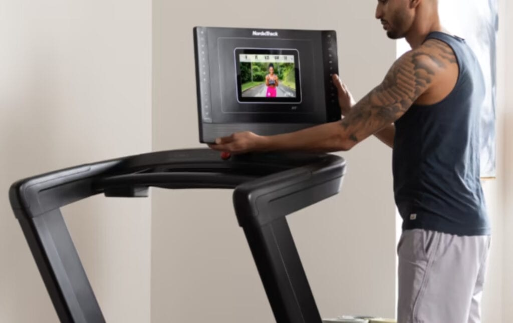 nordictrack new commercial 1250 treadmill console